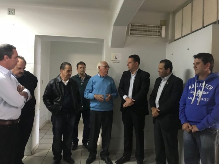 DEPOIS DE ENVIAR RECURSOS PARA AMPLIAÇÃO DO PRONTO SOCORRO DEPUTADO CAPEZ VISITA LOCAL