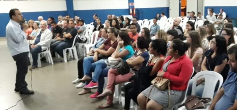 Funcionários públicos tem palestras sobre reforma administrativa