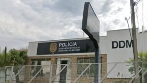 Homem é preso ao ameaçar a mulher, policiais e oficial de Justiça durante cumprimento de medida protetiva