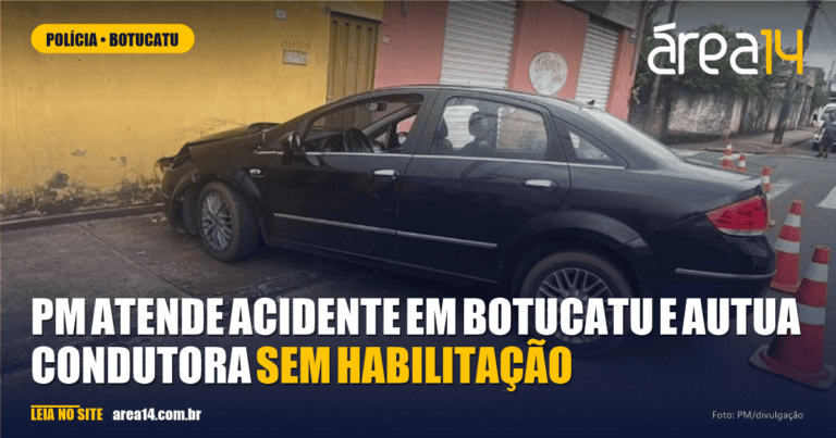 Carro preto bateu em muro em Botucatu. Foto: PM/divulgação