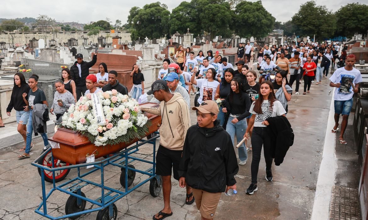Um ano depois, mortes da Operação Contenção ainda são investigadas